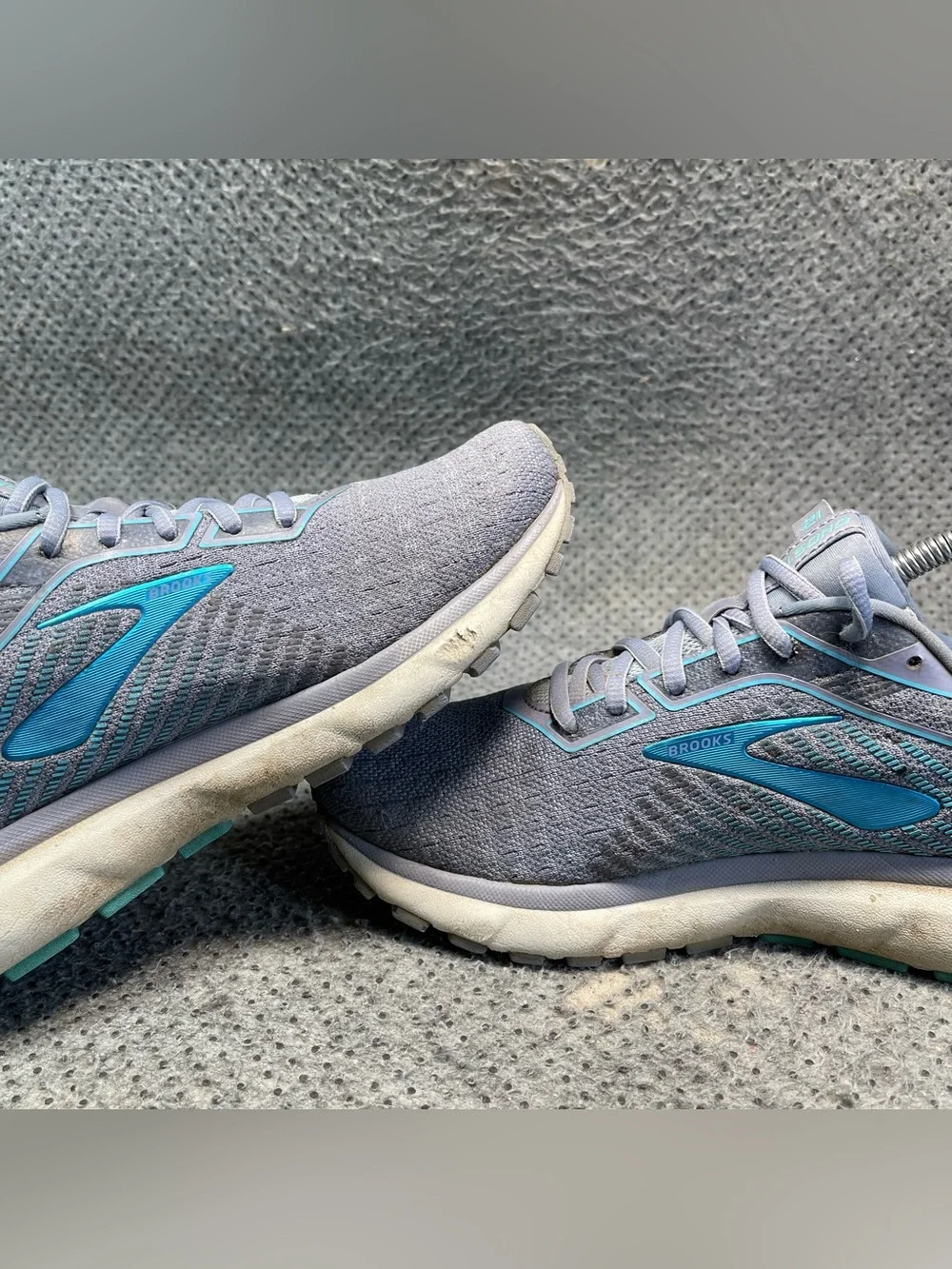 N/A brooks ghost